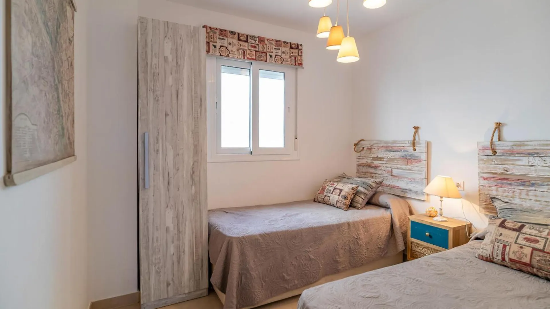Lovely Apartment In Rota With Wifi