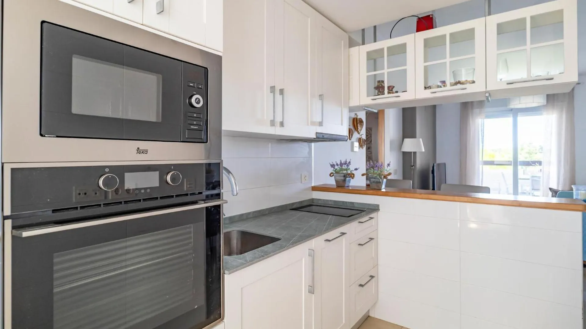 Lovely Apartment In Rota With Wifi