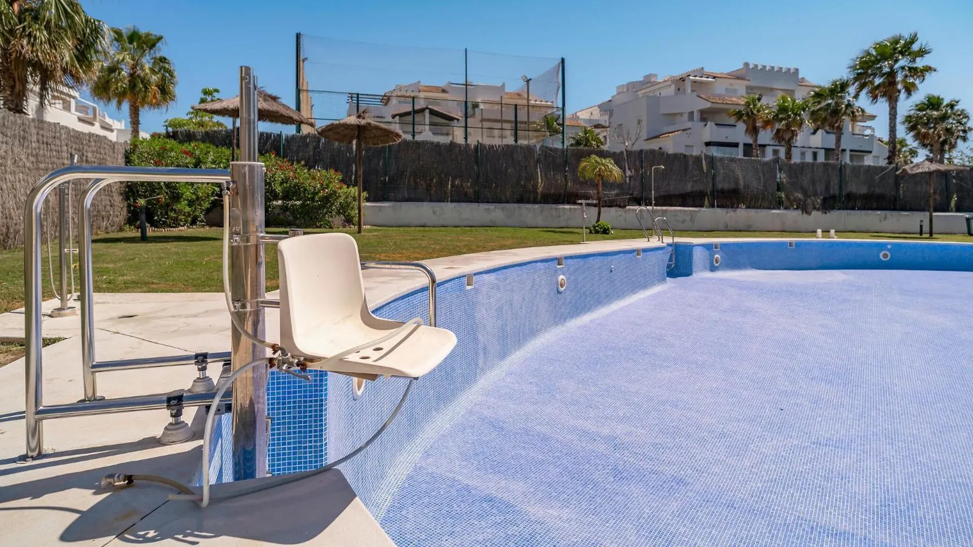 Lovely Apartment In Rota With Wifi 0*,